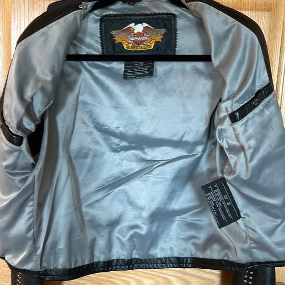 Harley Davidson heavy black leather jacket with silver studding. XS - Picture 8 of 9
